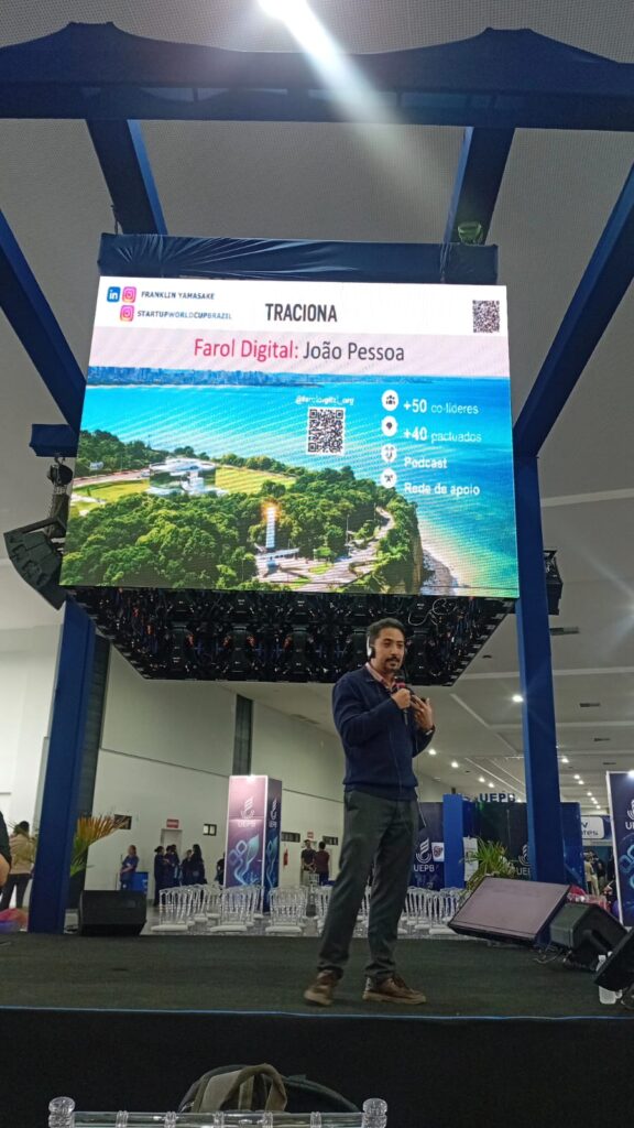 foto do Franklin Yamasake - Palestrante na 15 FETECH 